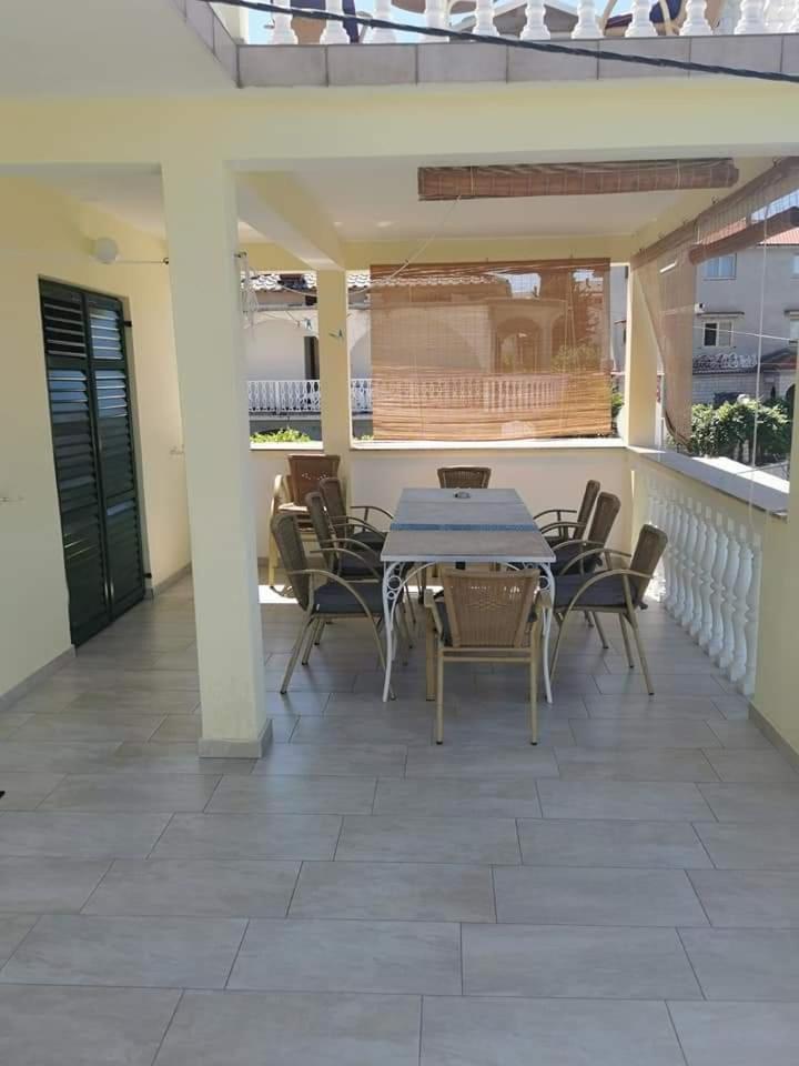 Apartments Boric Lopar Bilik gambar