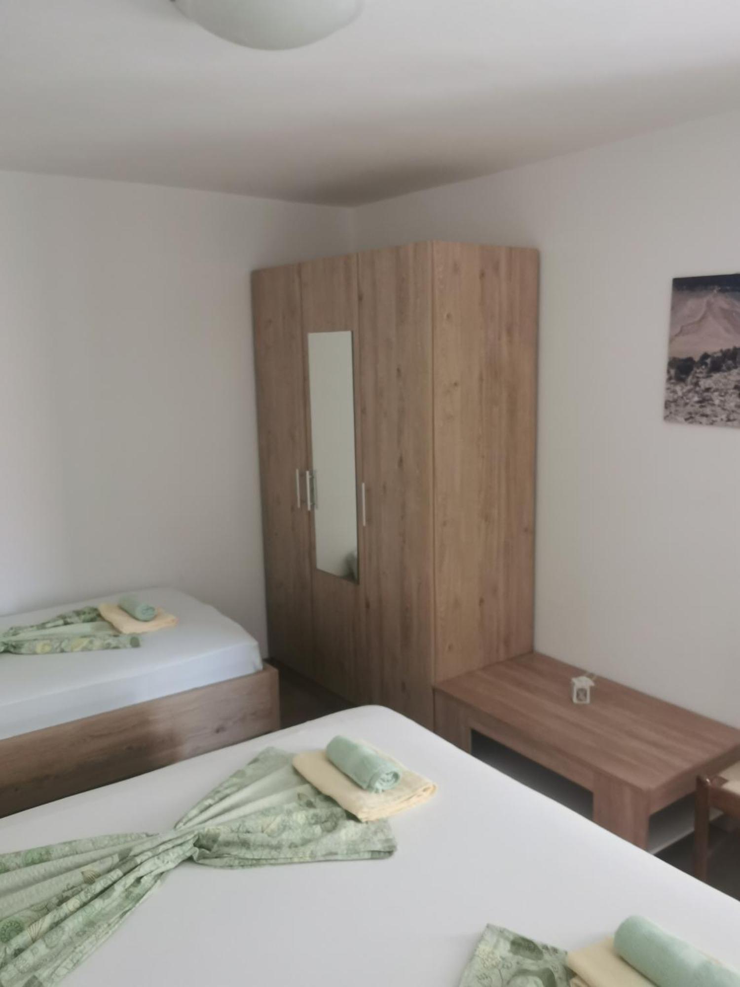 Apartments Boric Lopar Bilik gambar