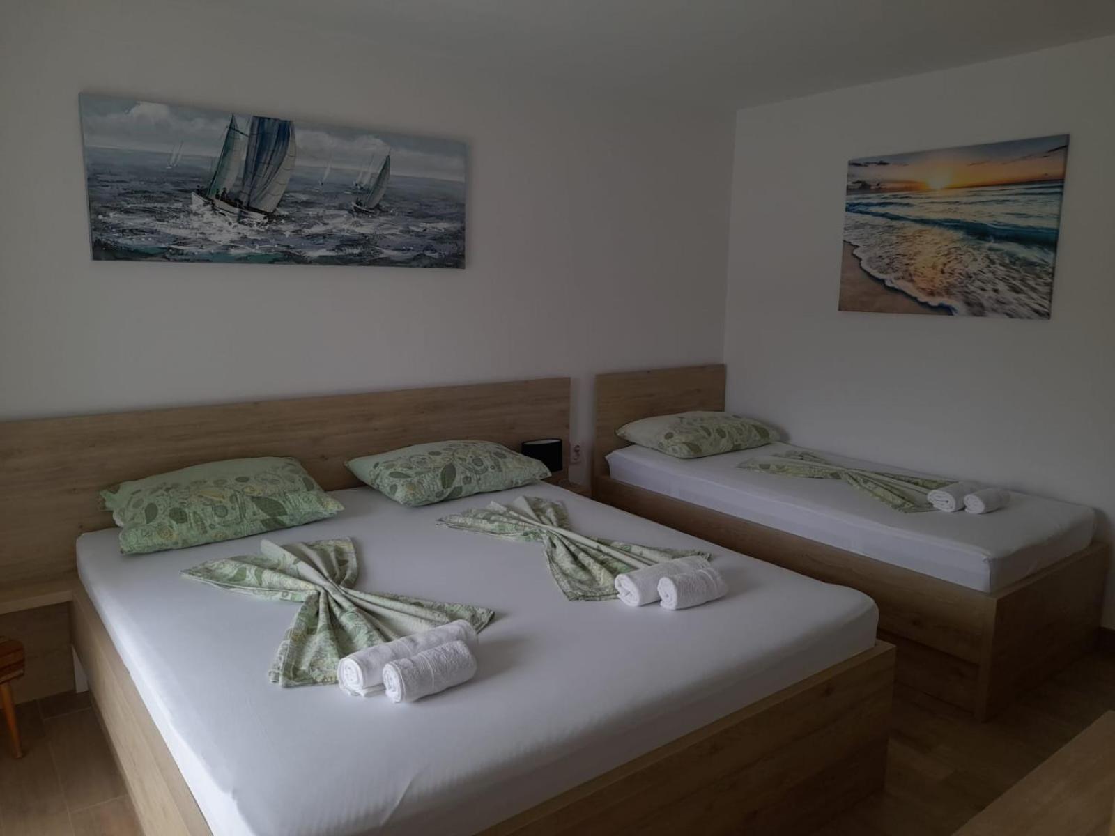 Apartments Boric Lopar Bilik gambar