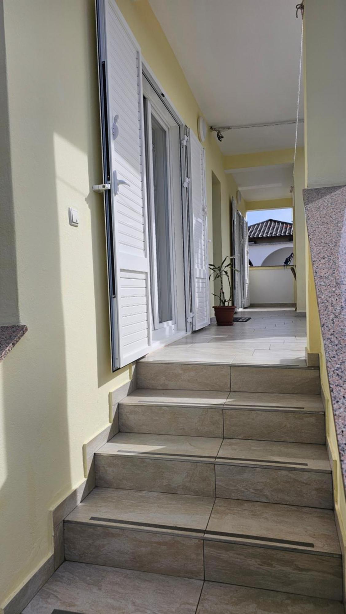Apartments Boric Lopar Bilik gambar