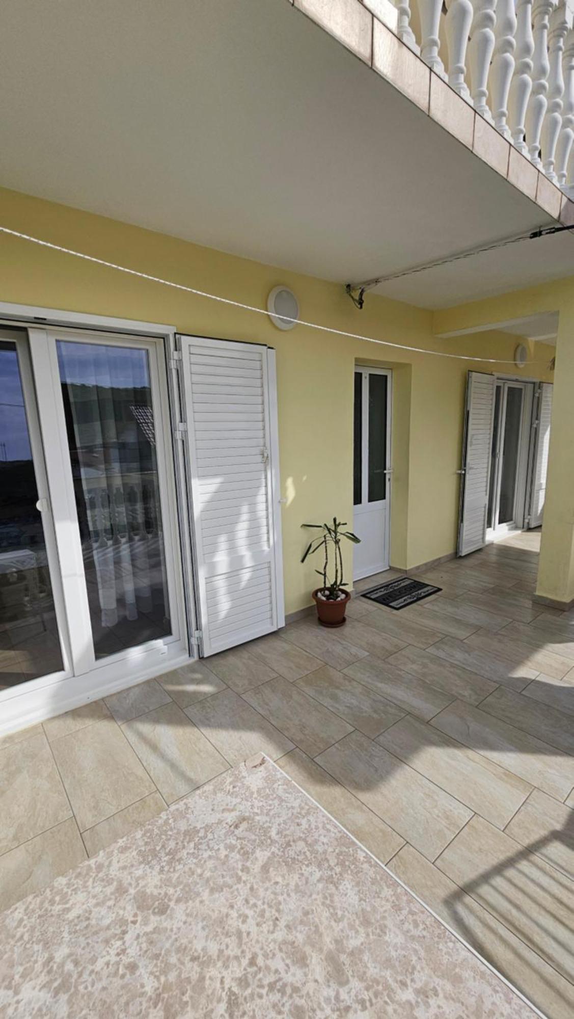 Apartments Boric Lopar Bilik gambar